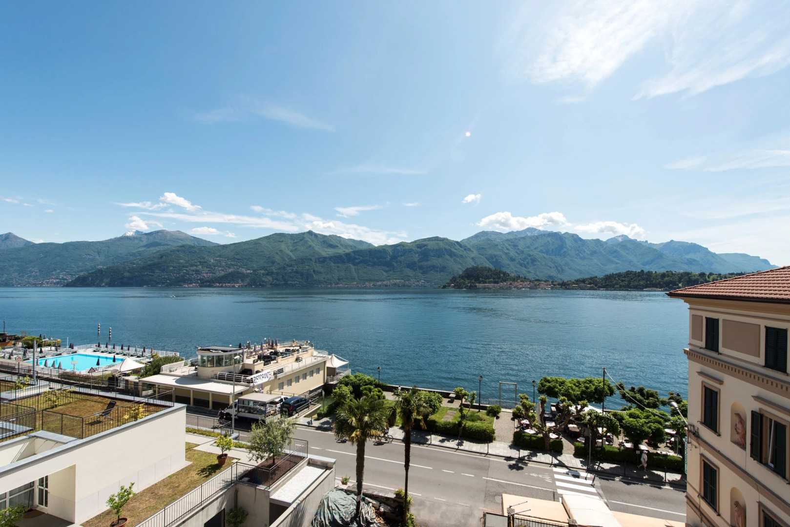 Apt. Luxury Britannia