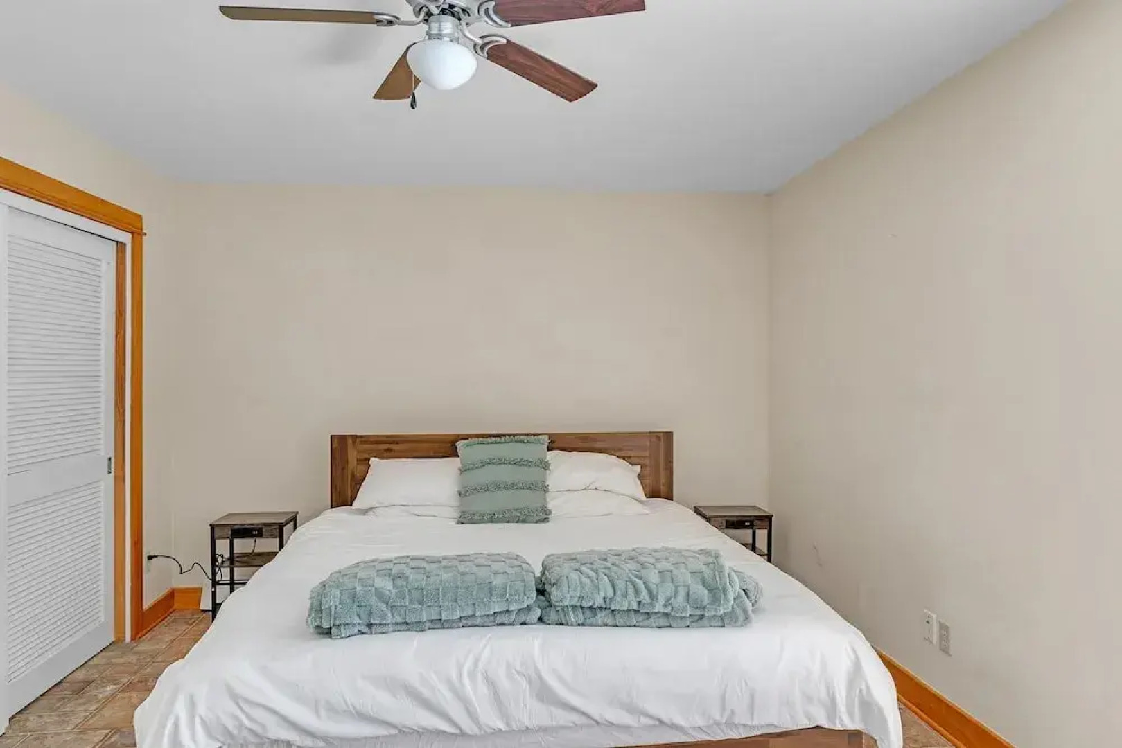 Charming Country 4br Retreat With Riverfront Views 4 Bedroom Cabin