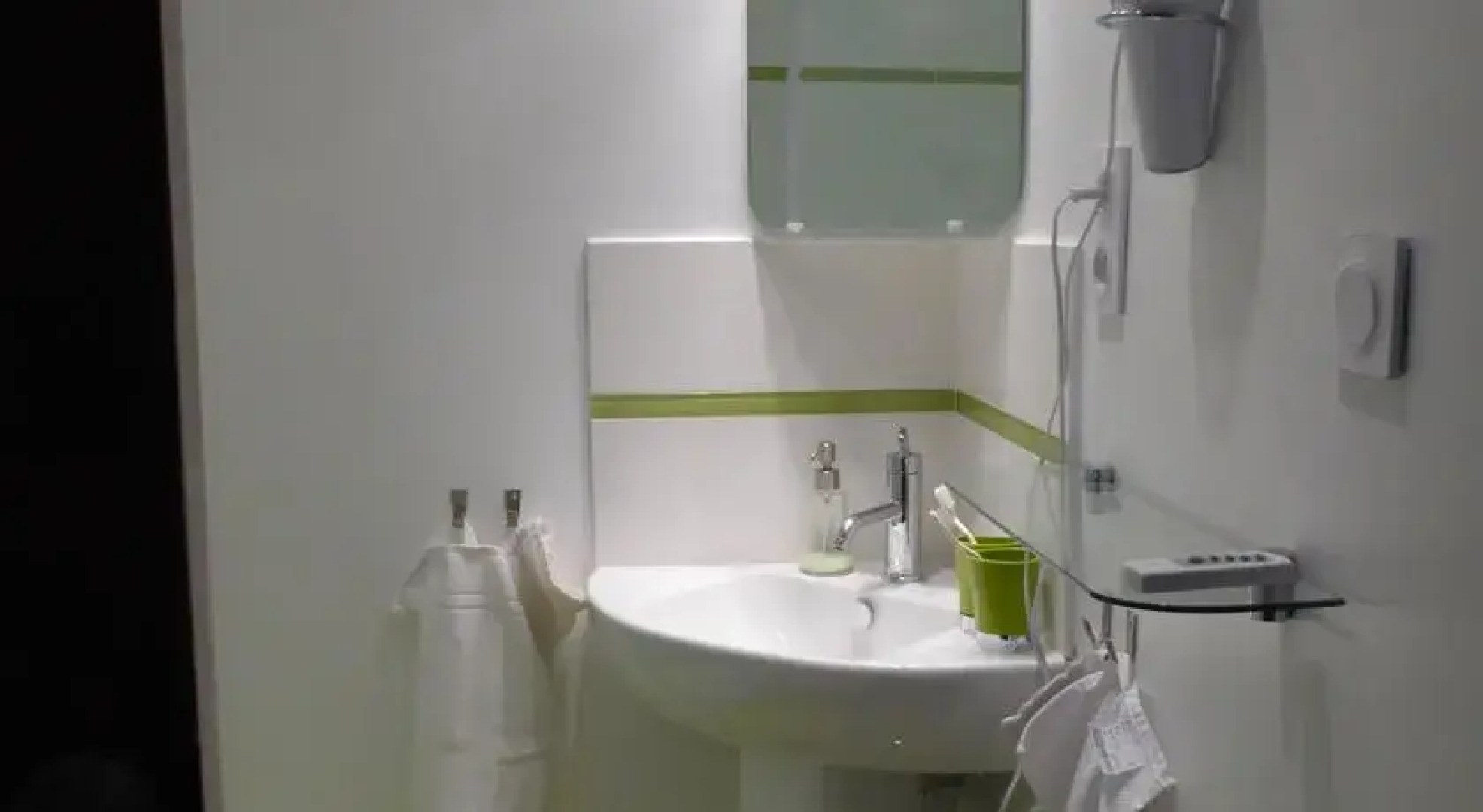 "A lombre des Arènes"