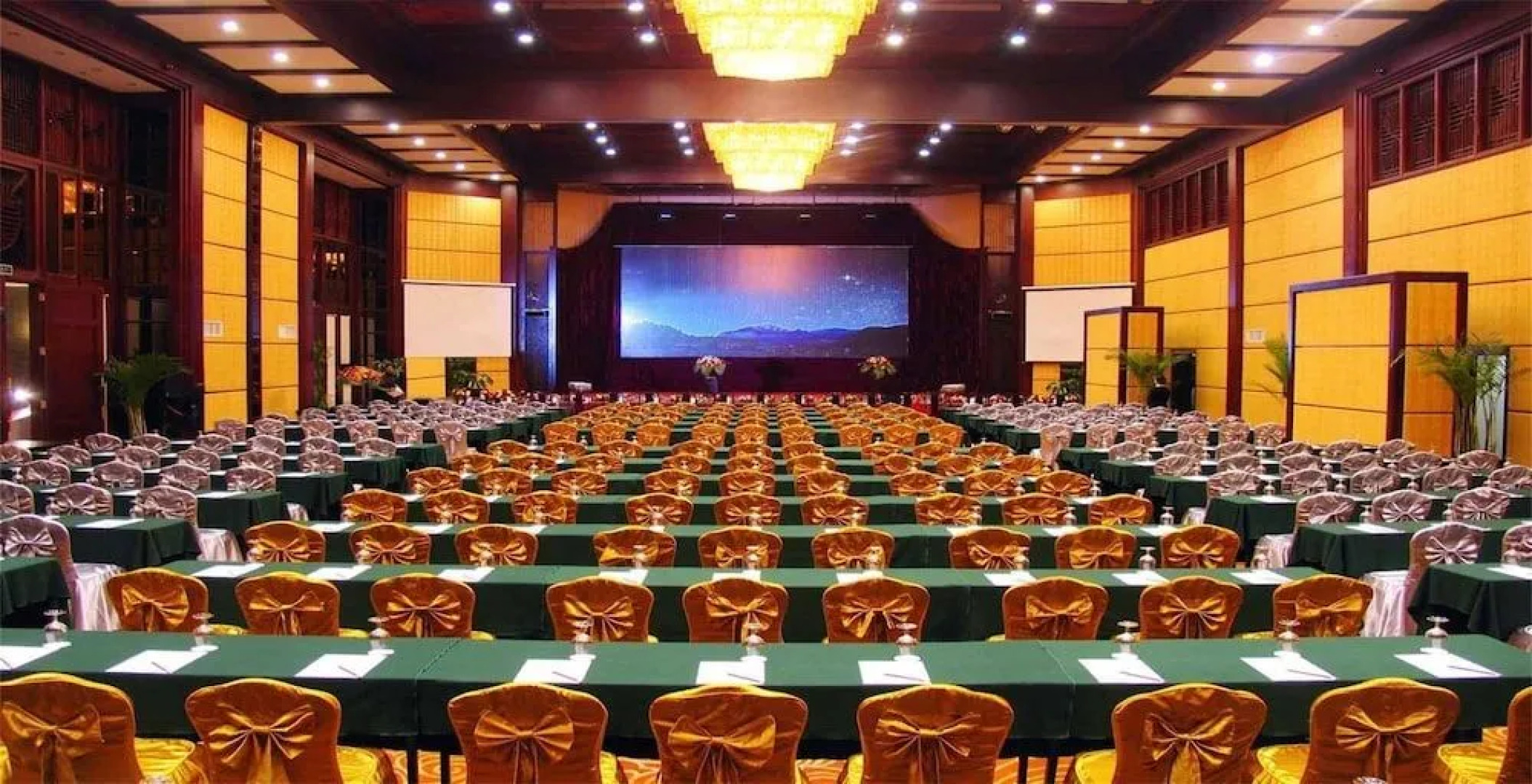 Treasure Harbour International Hotel