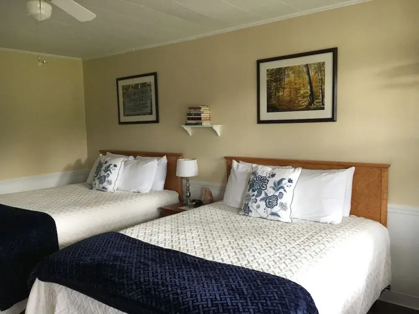 Highland Lake Resort