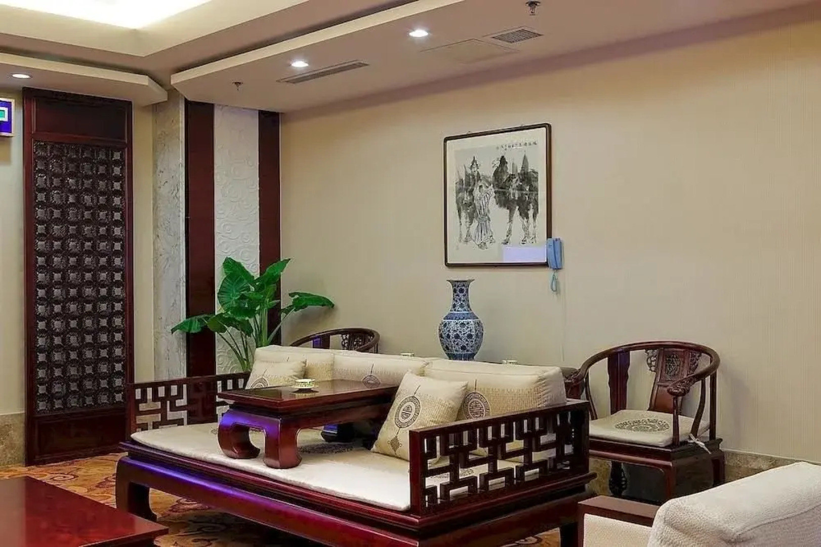 Chengde Tianbao Hotel
