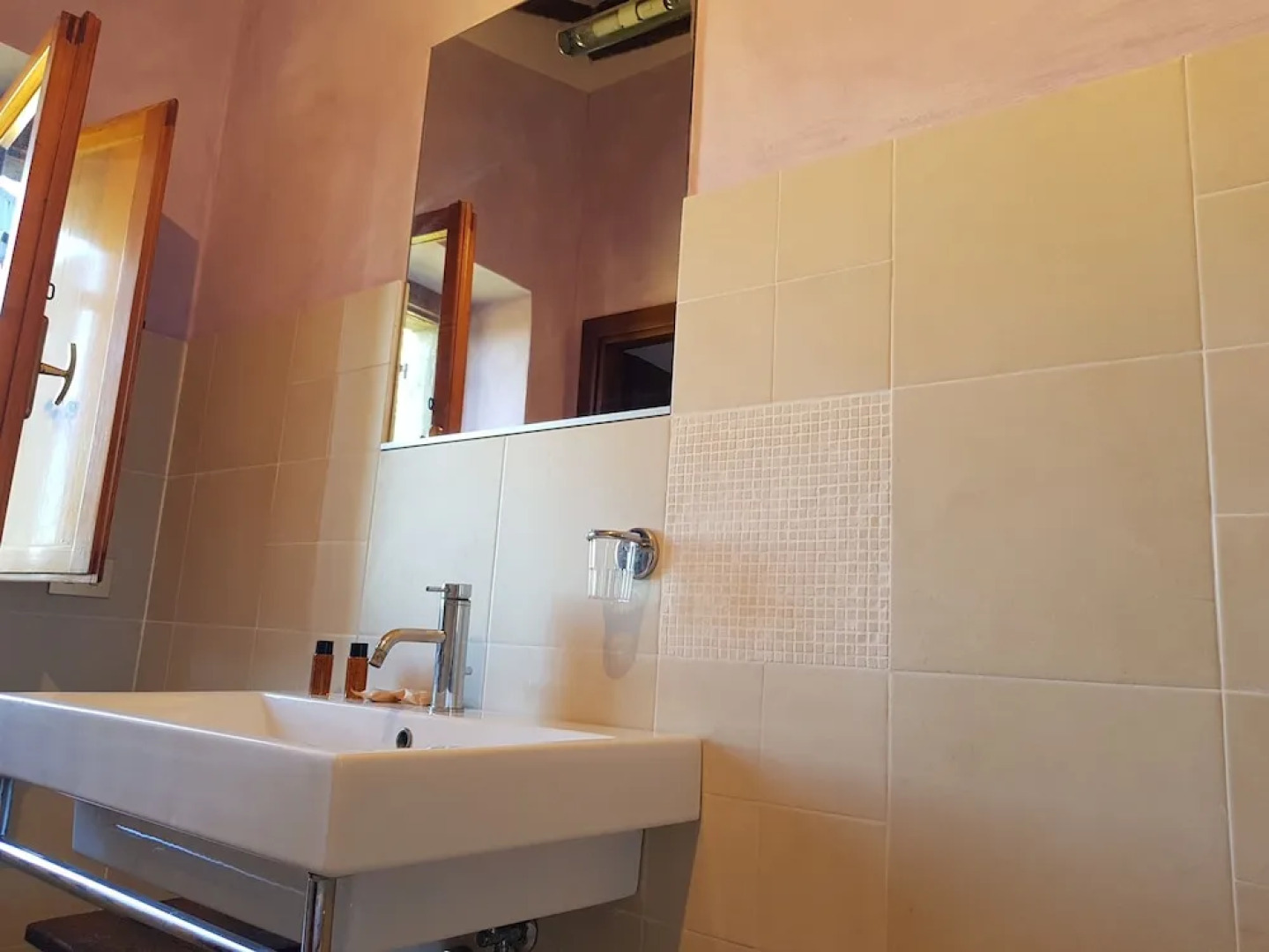 Villa Laura - Fattoria di Larniano