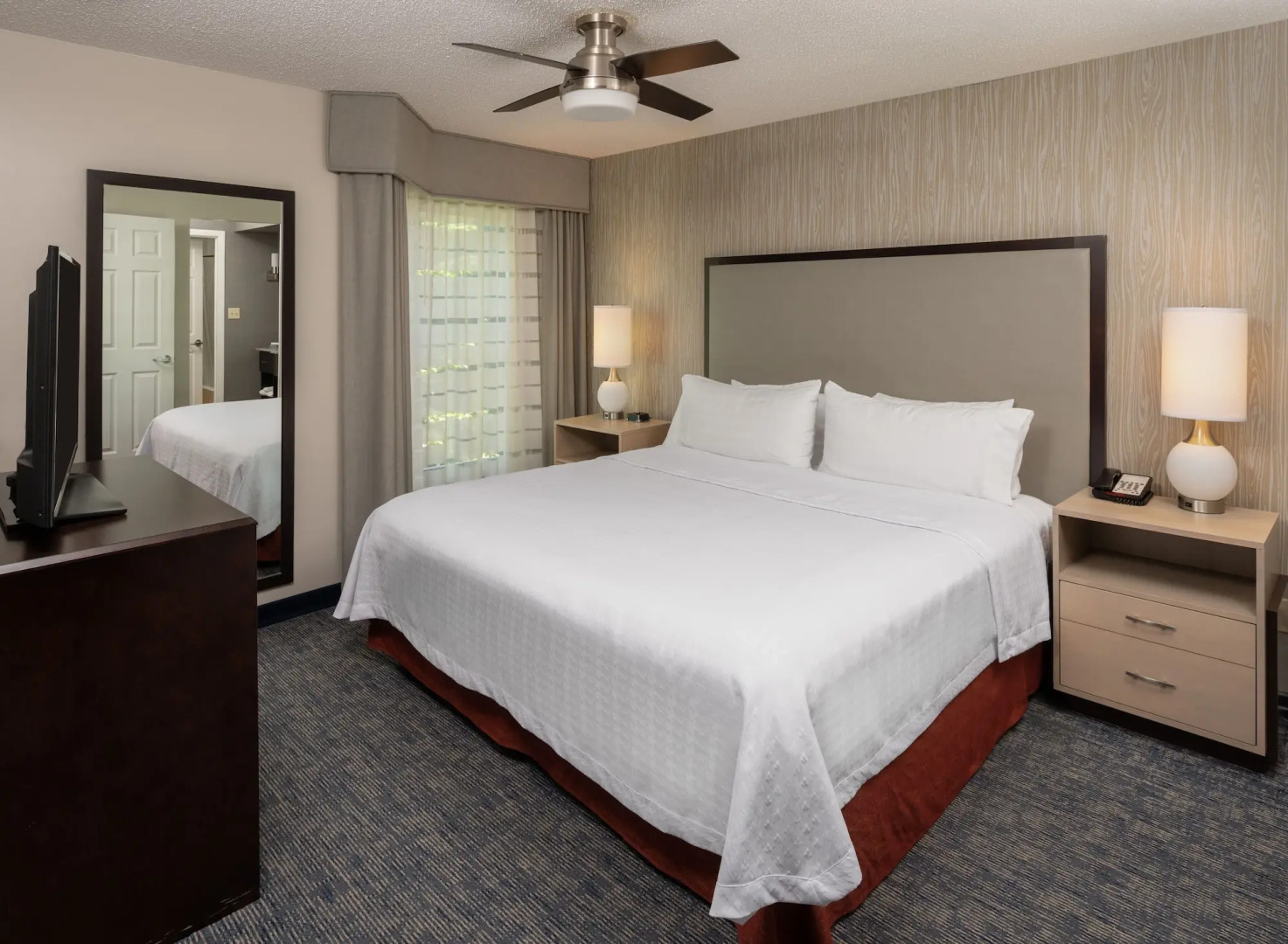 Homewood Suites by Hilton Chicago - Schaumburg