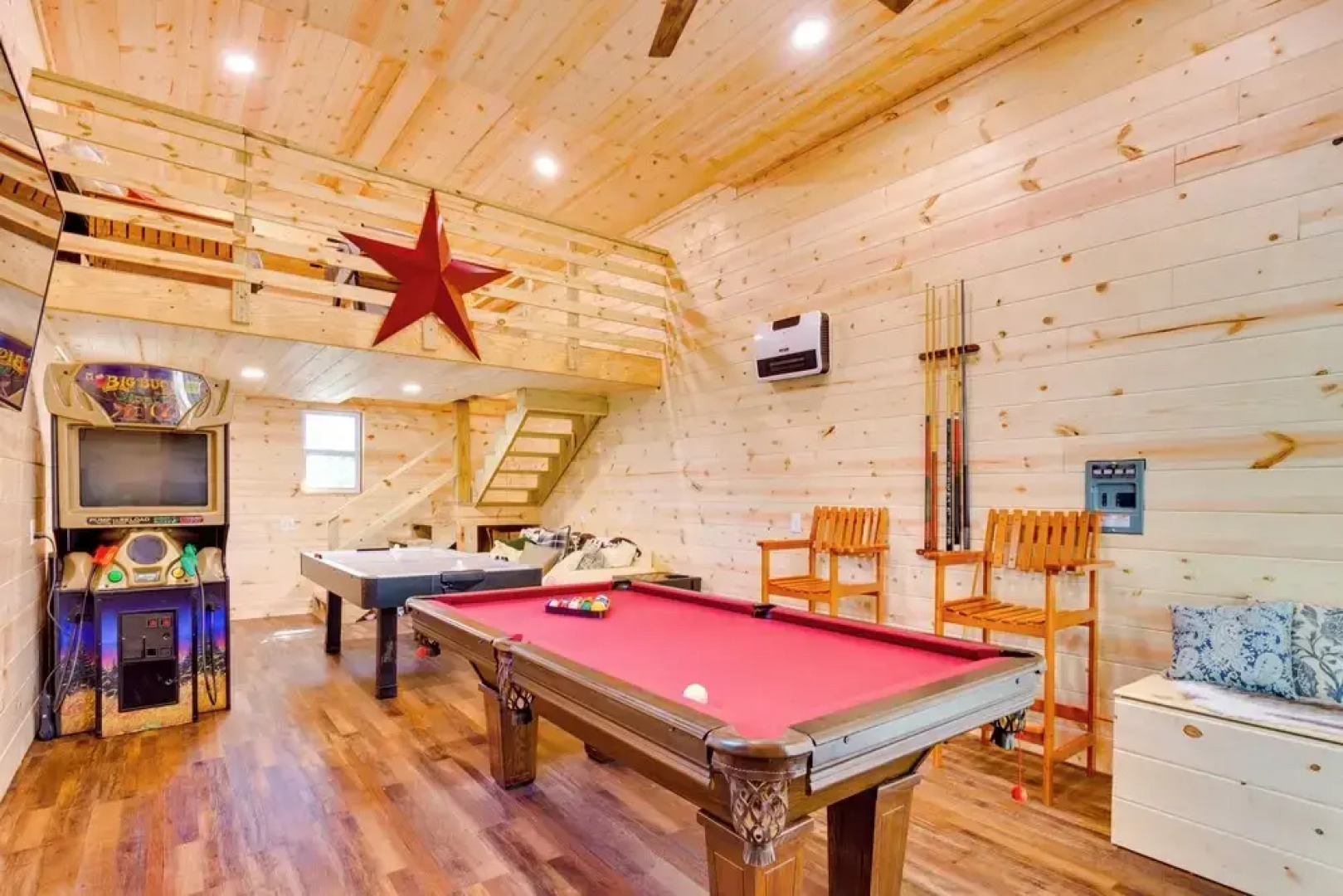 Ellijay Hideaway w/ Hot Tub, Views & Game Room!