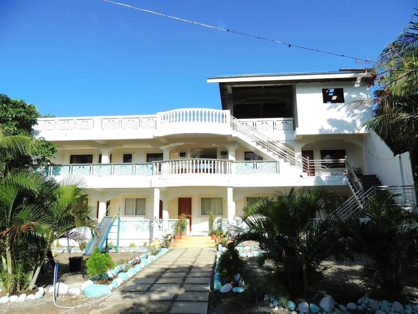 Palm Grove Saud Holiday Complex Hotel