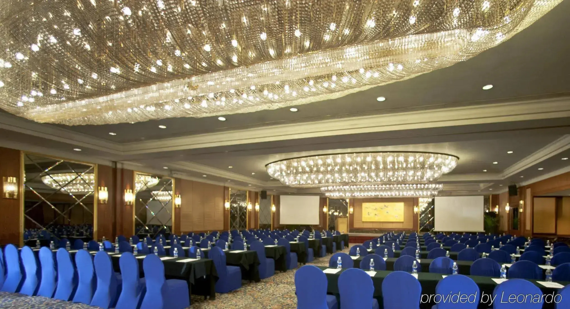 Sheraton Nanjing Kingsley Hotel & Towers