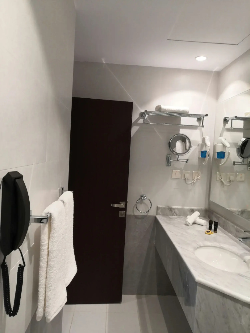 Holiday Villa Hail Hotel