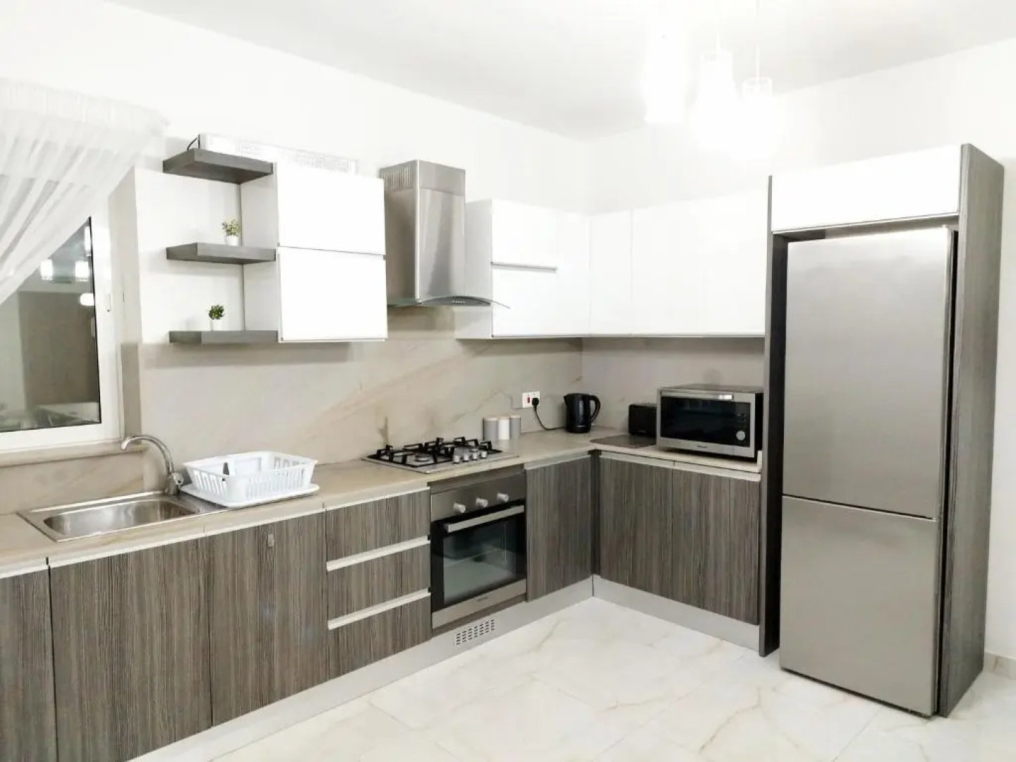 Stylish apartment in ideal location