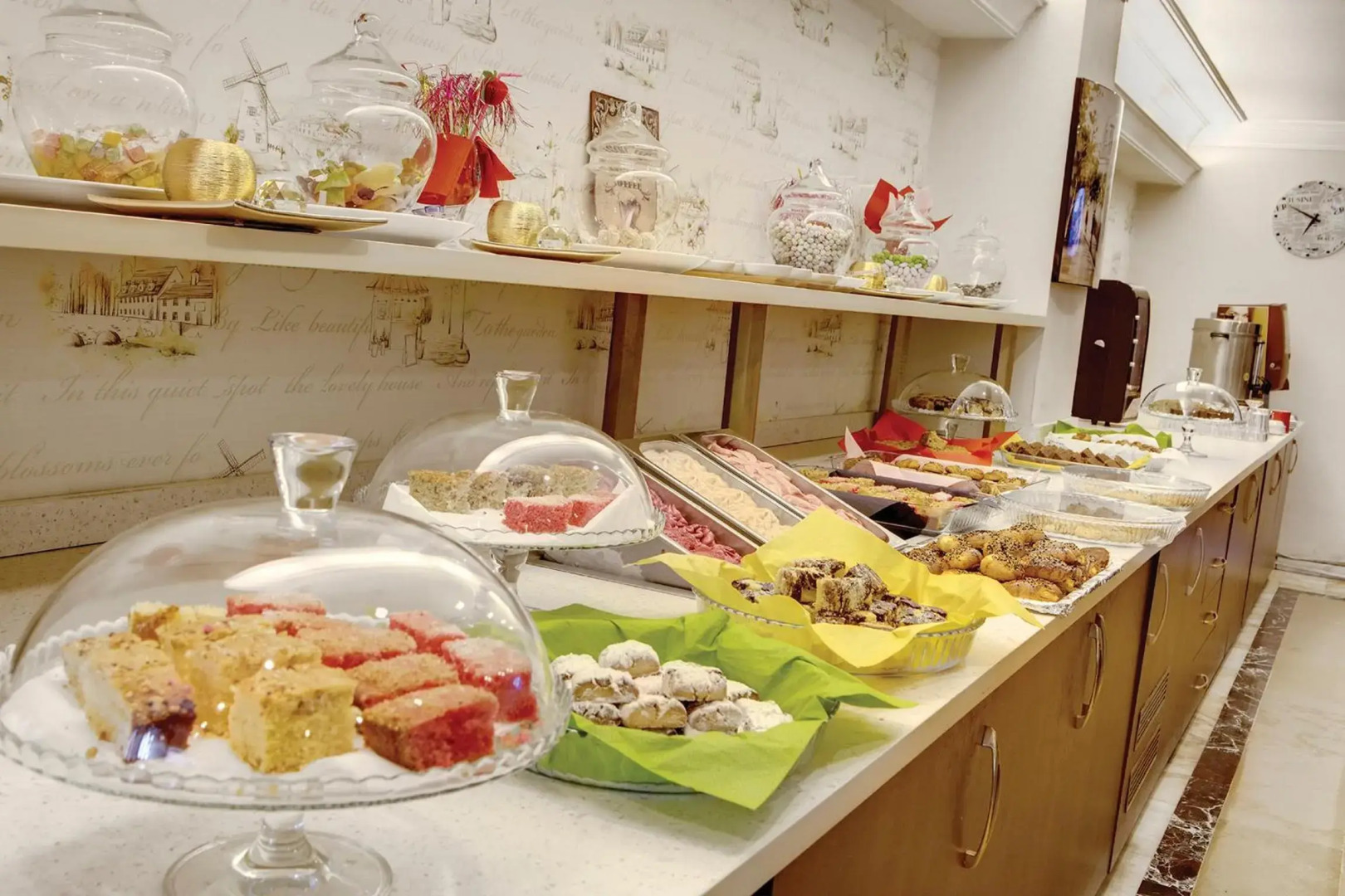 Susuzlu Atlantis Hotel