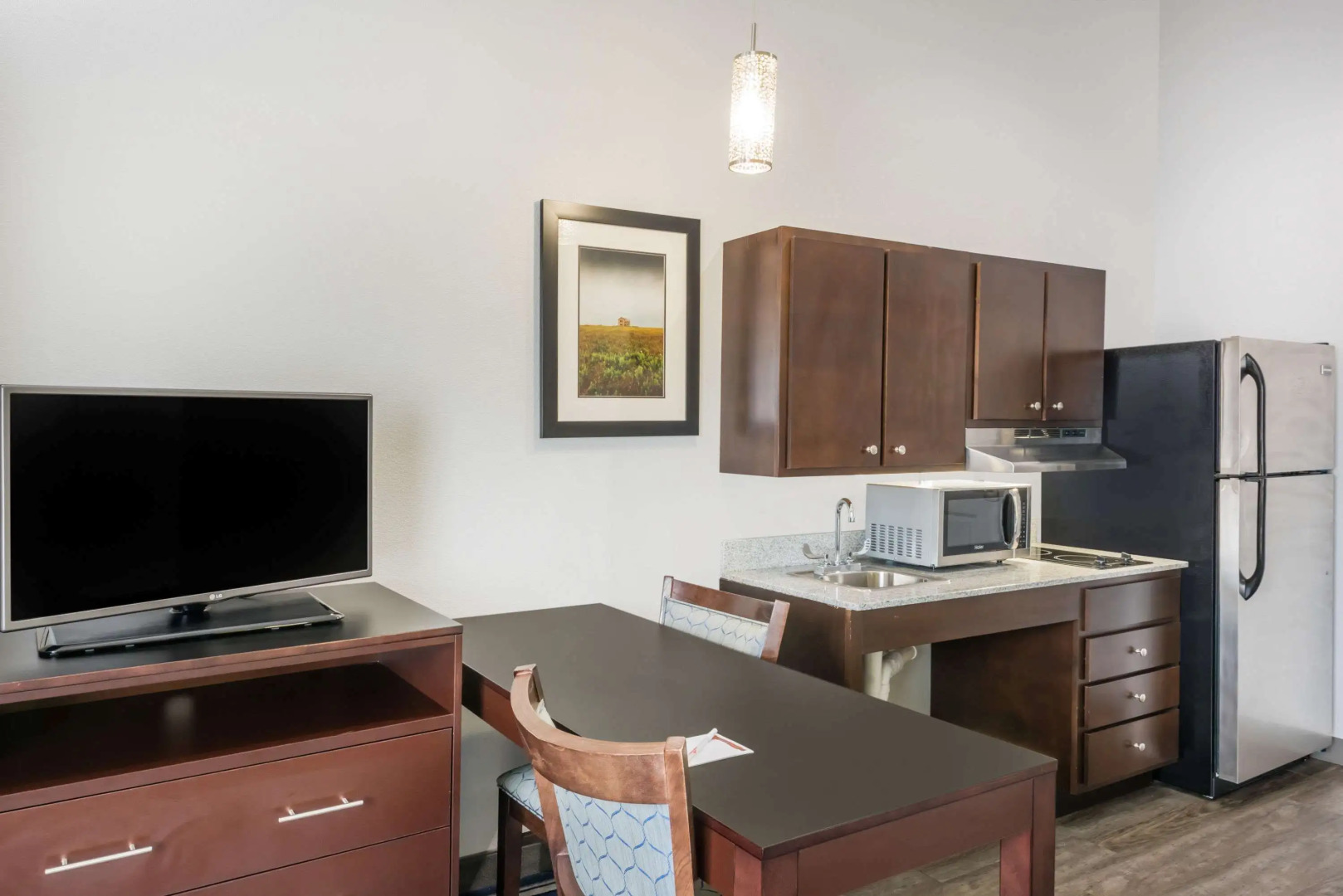 Hawthorn Extended Stay by Wyndham Midland