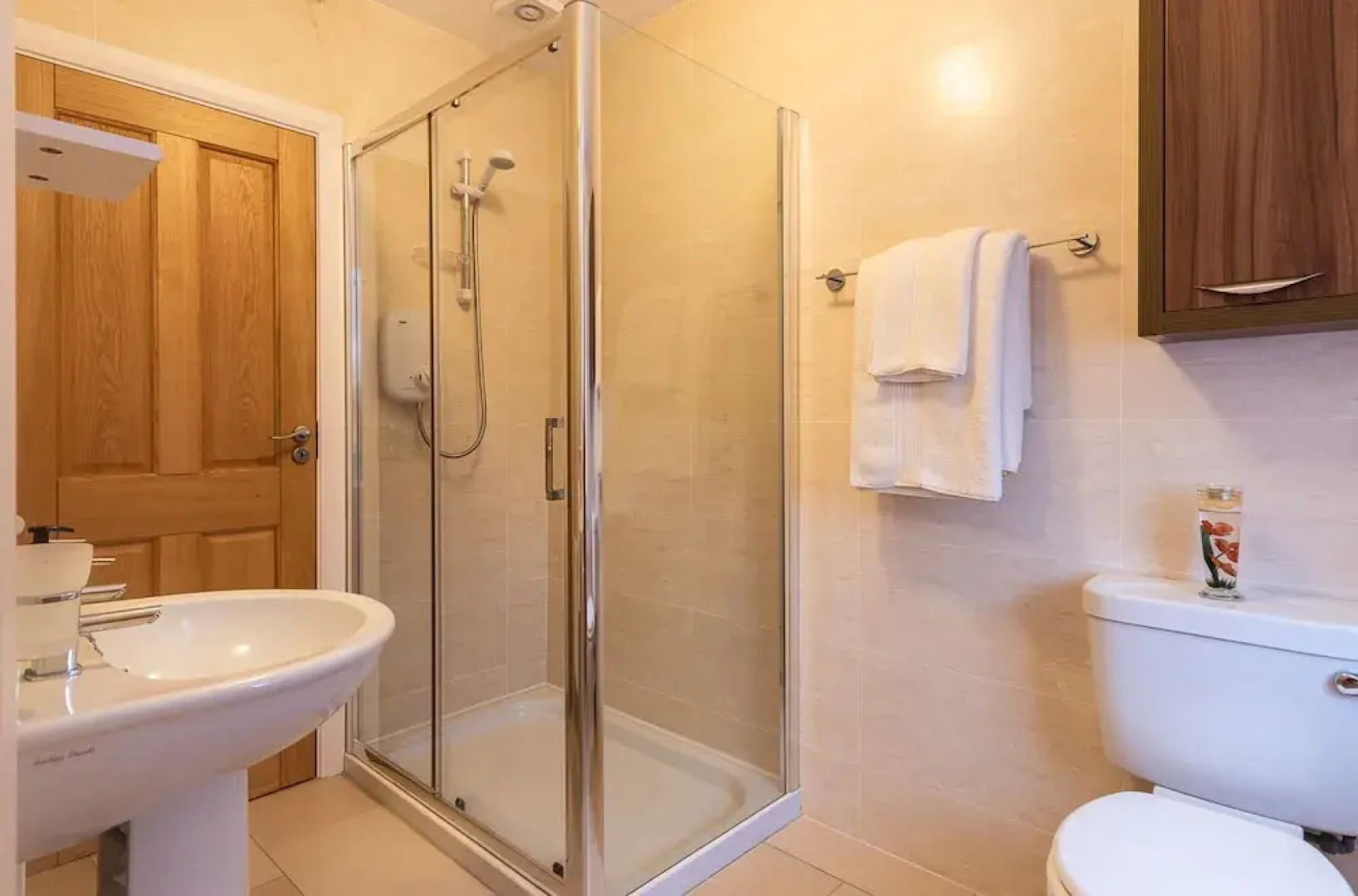 Lovely Home Just a 2 Minute Walk From Sneem Village