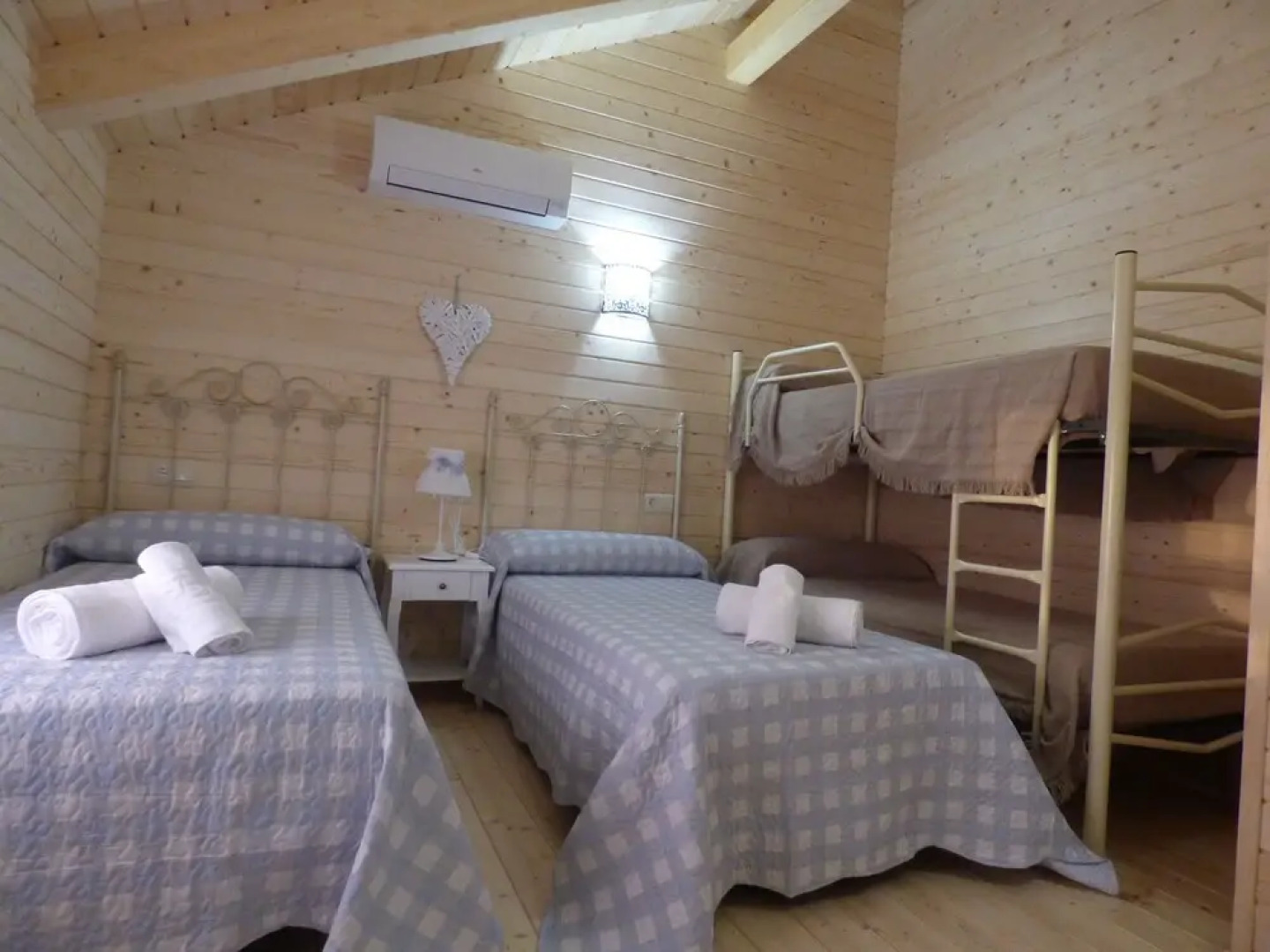 Casa Rural Madera y Miel