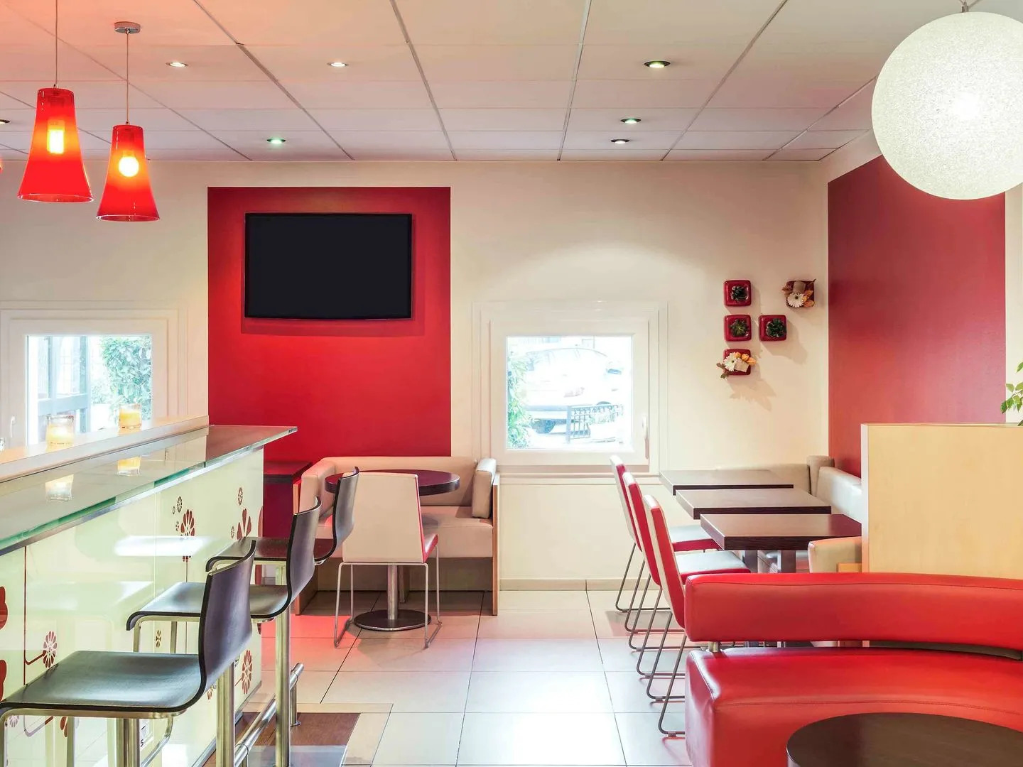 ibis Epinay sur seine Gennevilliers