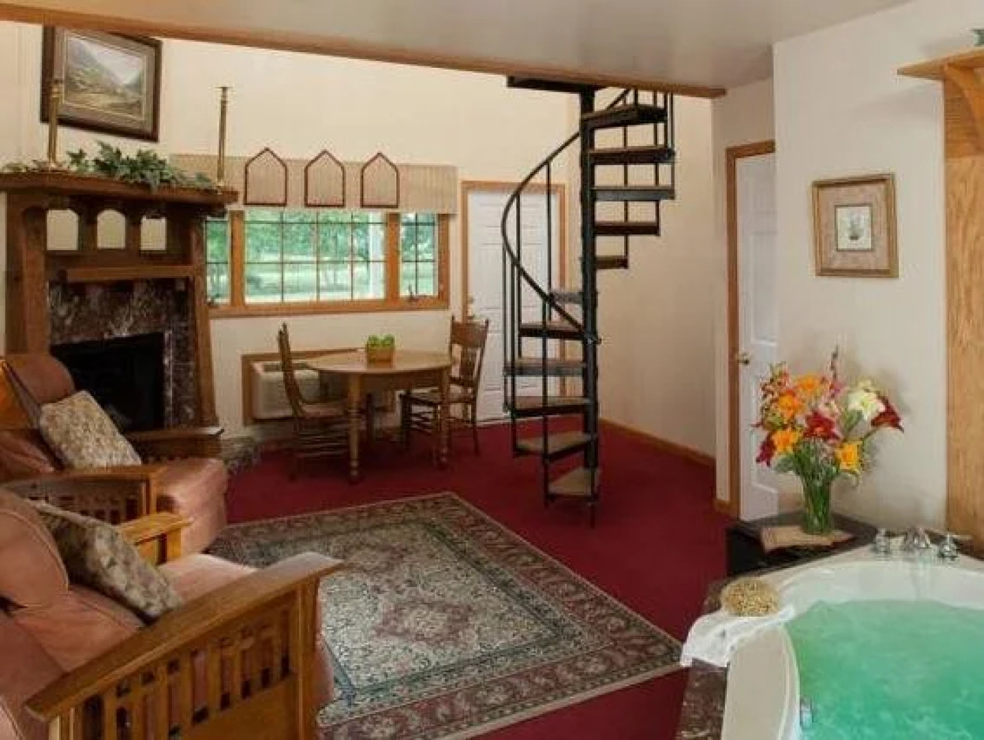 HideAway Country Inn