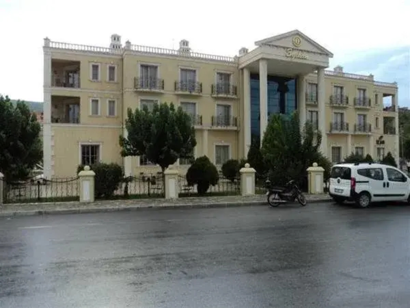 Egehan Hotel