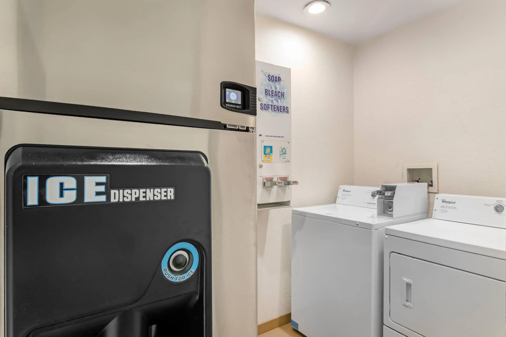 Comfort Inn & Suites Kansas City - Northeast