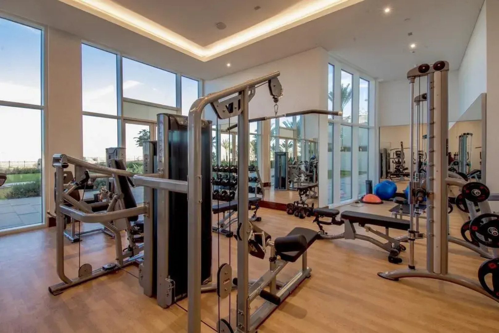 Crowne Plaza Muscat OCEC by IHG