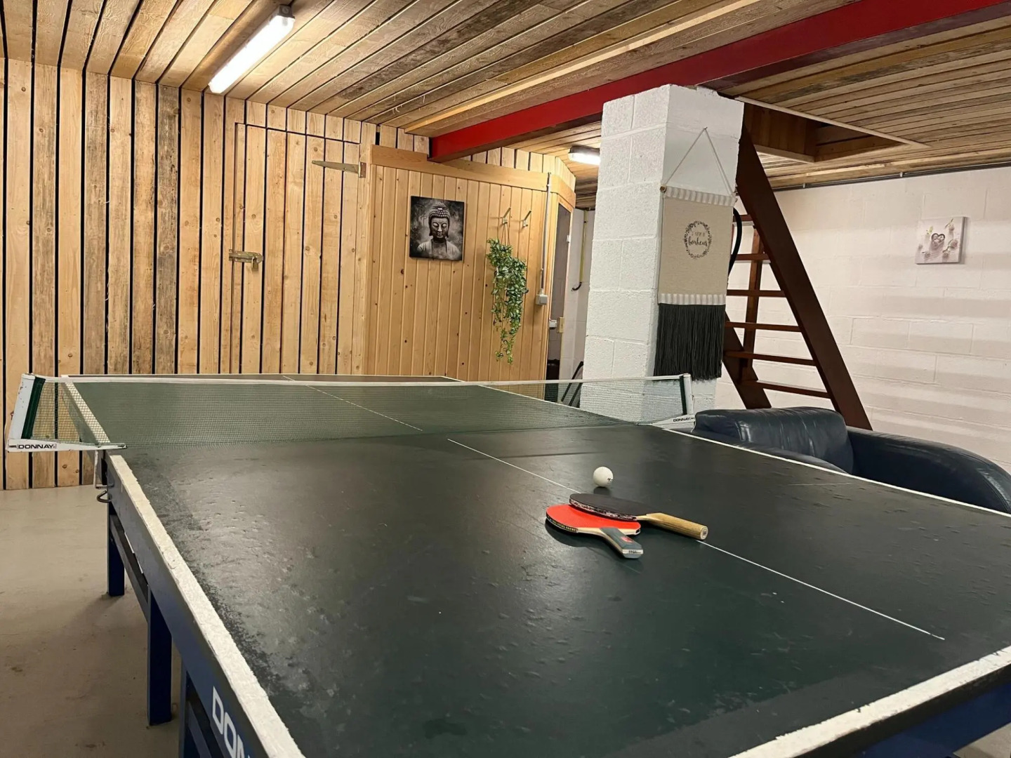 Lush Holiday Home in Wallonie With Sauna