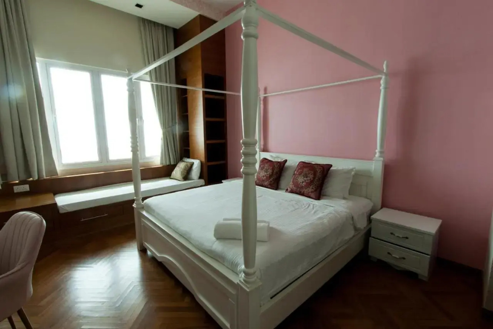 Penhome The Suite Straits Quay