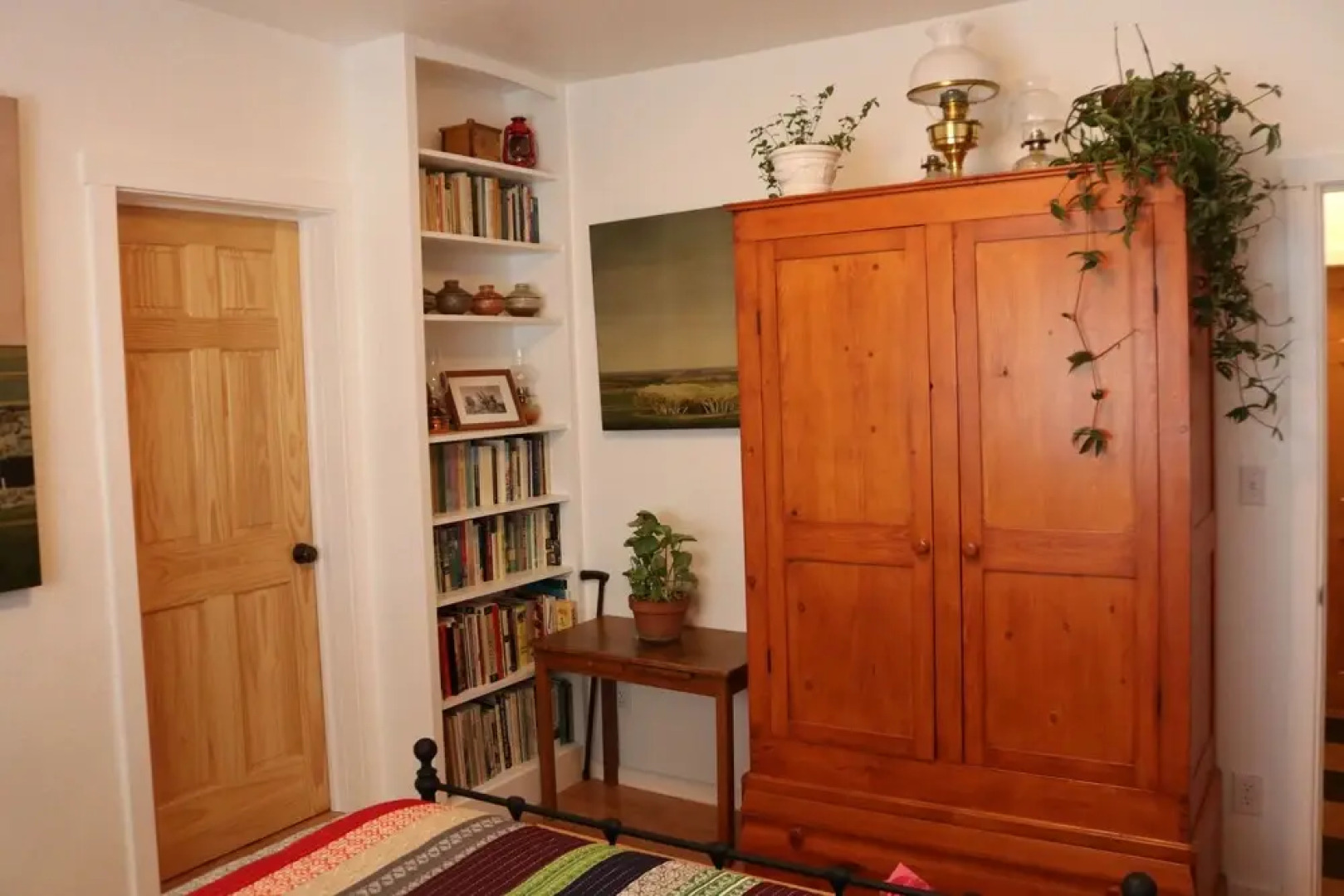 River Stone Inn & Gallery