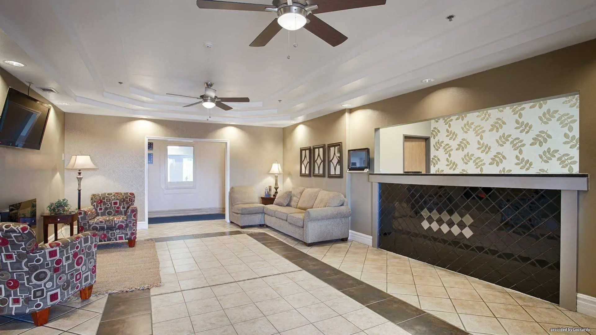 SureStay Plus Hotel by Best Western Topeka Northwest