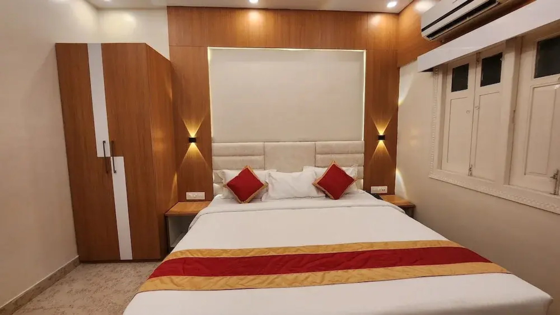 Hotel Priyadarsini