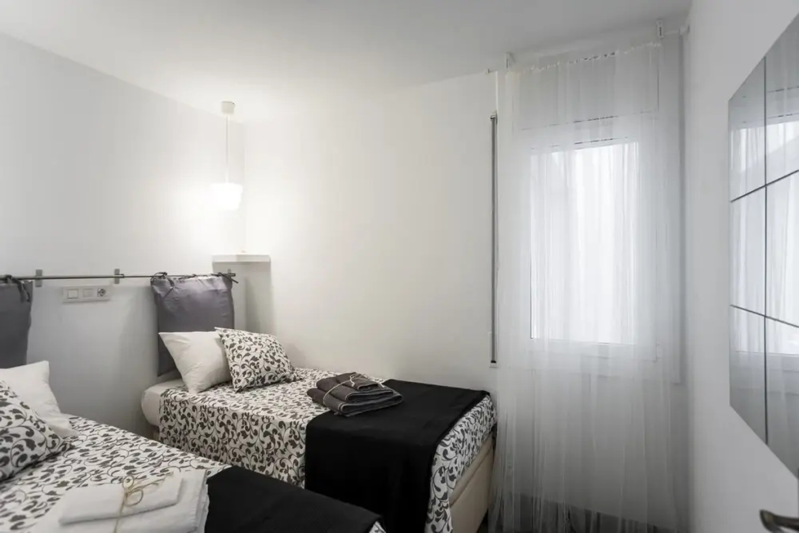 BBarcelona Mediterranean Beachfront Apartment