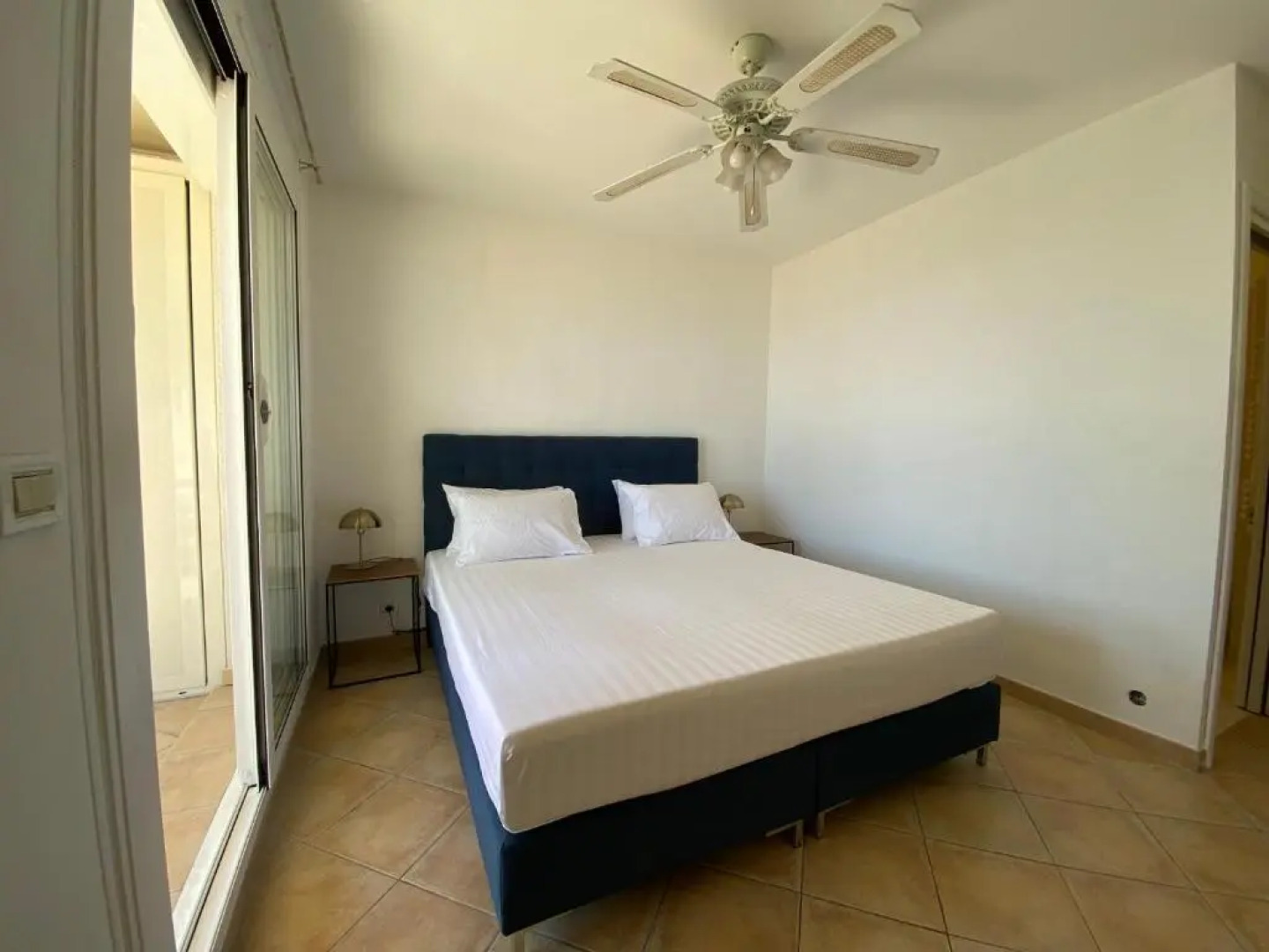 Mansfield vue carte Postale Terrasse Piscine calme port à 200m à pied