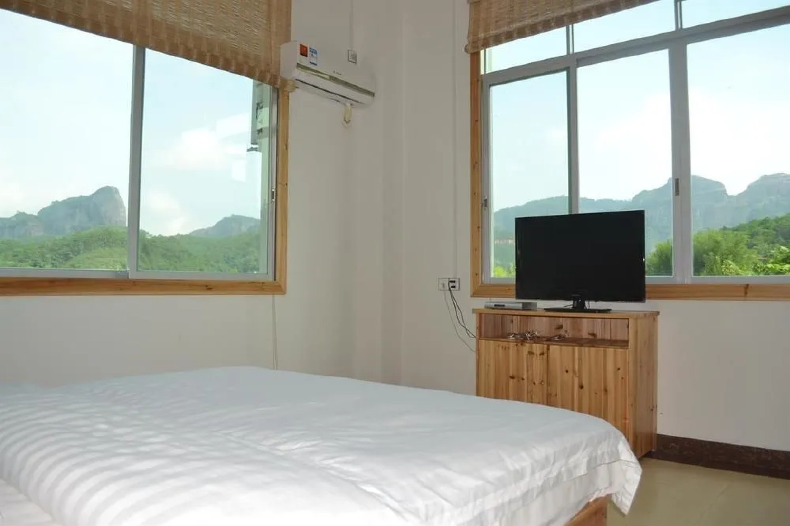 Danxia Mountain Xiang Yue Inn