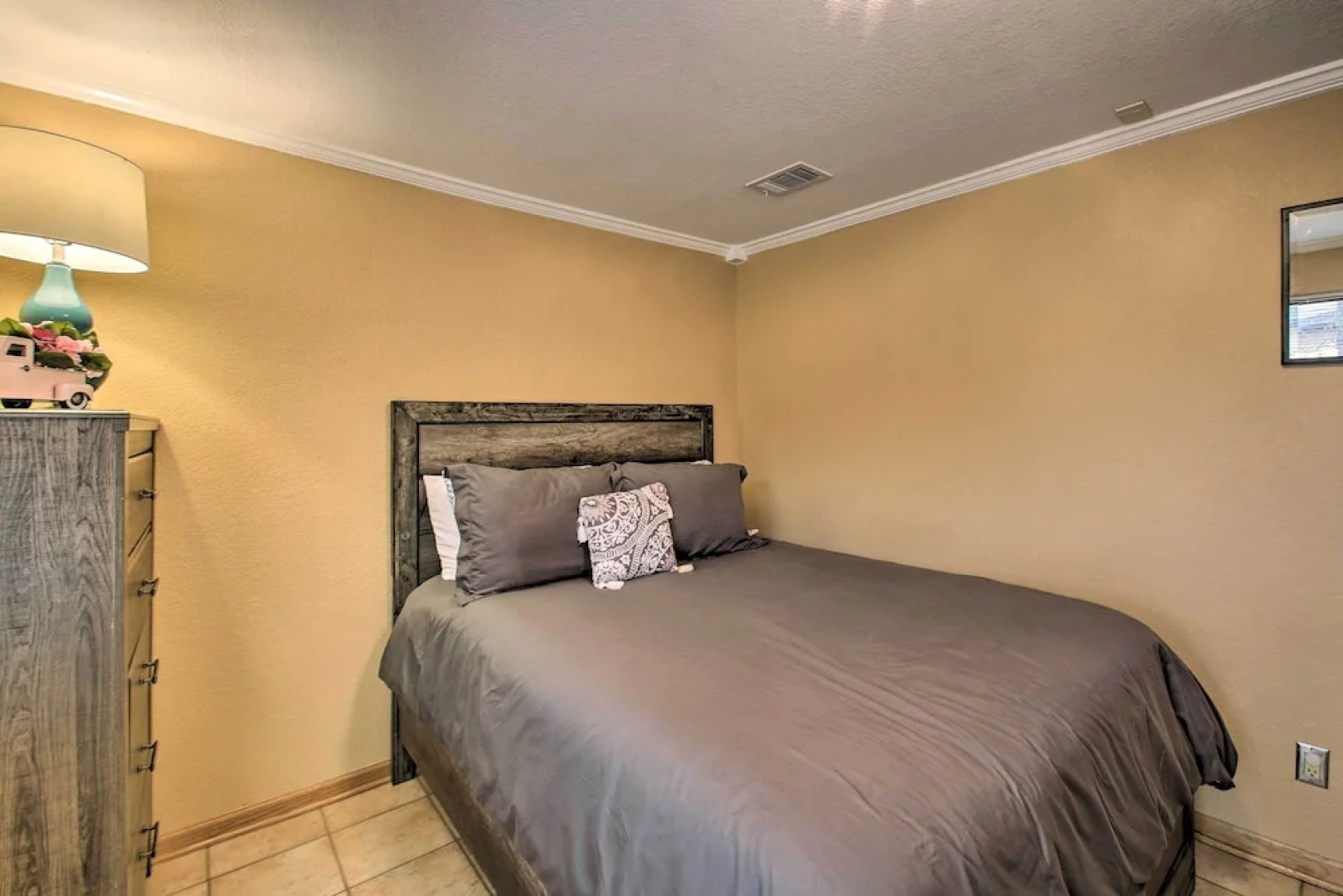 Lakefront Gem w/ Docks in Hot Springs!