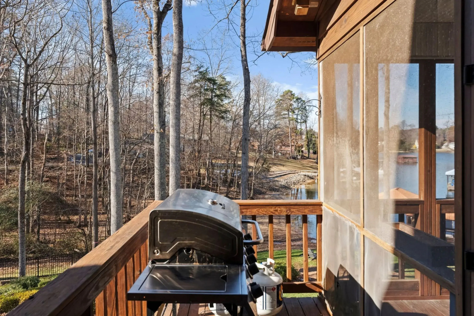 Winding Down by Avantstay Sleeps 20 Dock View