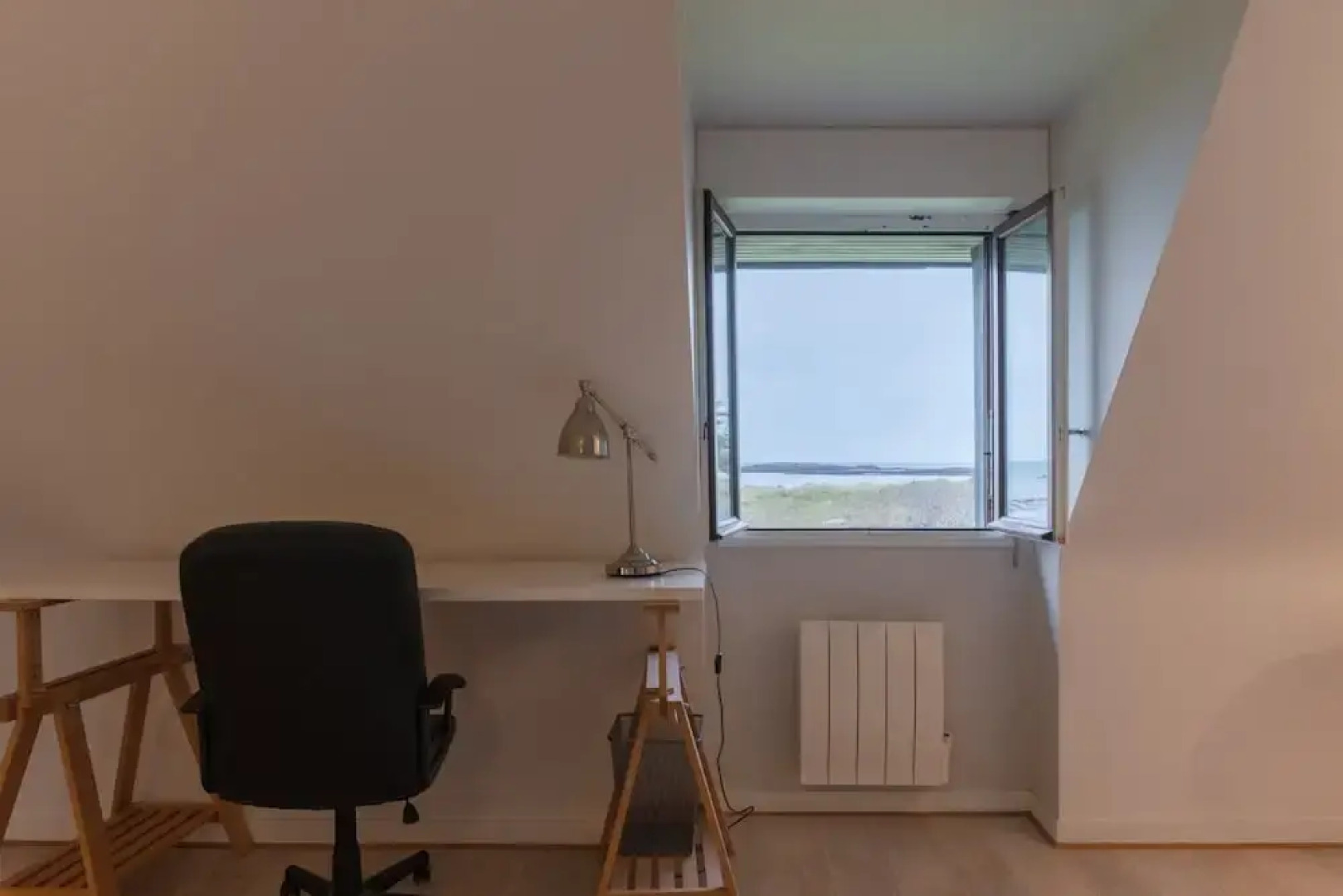 House in Ploudalmezeau With Garden & Terrace