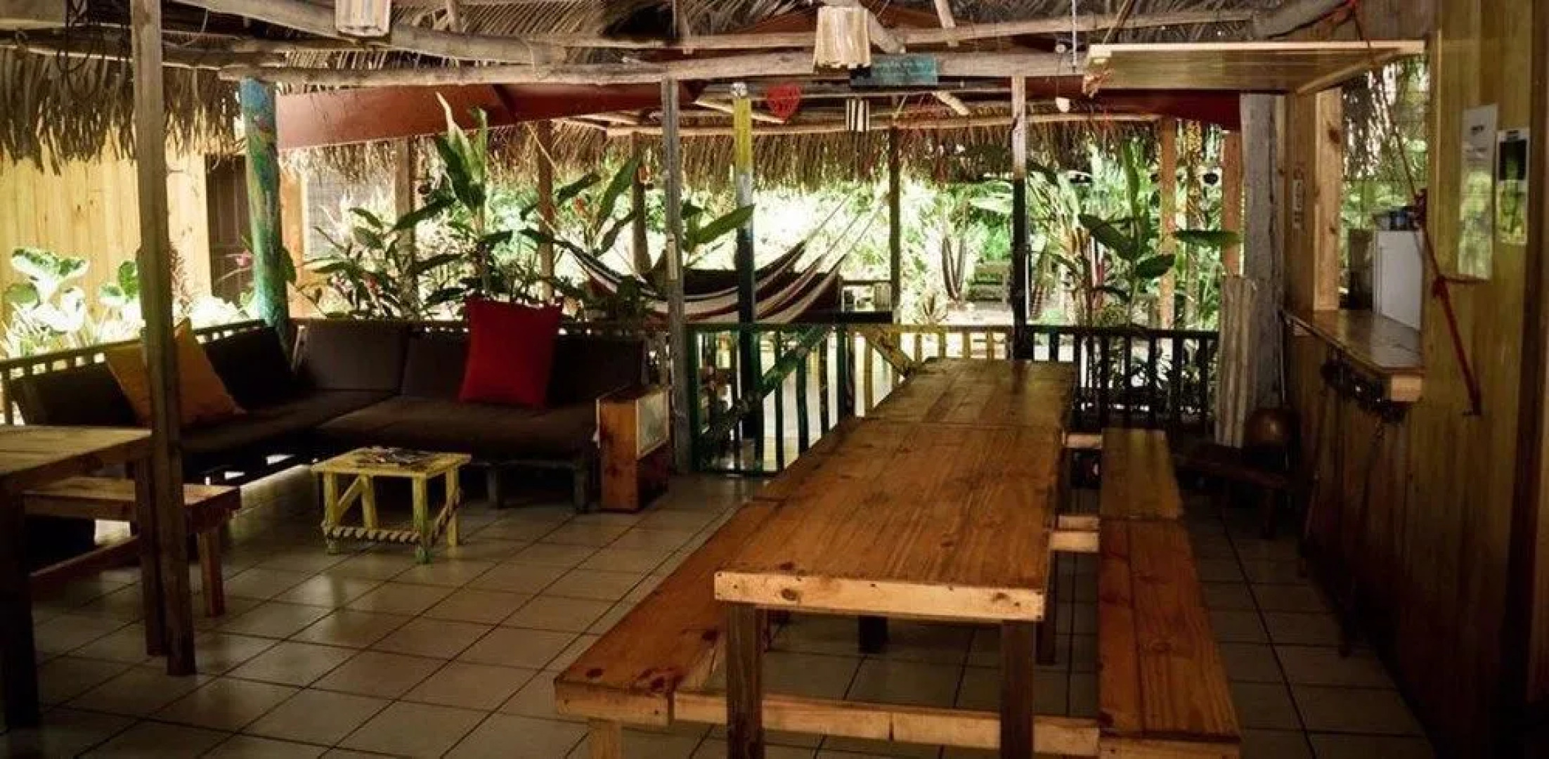 Drake Bay Backpackers