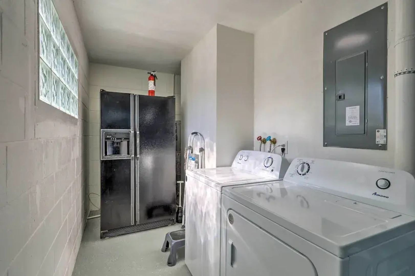 Pet-friendly Merritt Island Home w/ Heated Pool