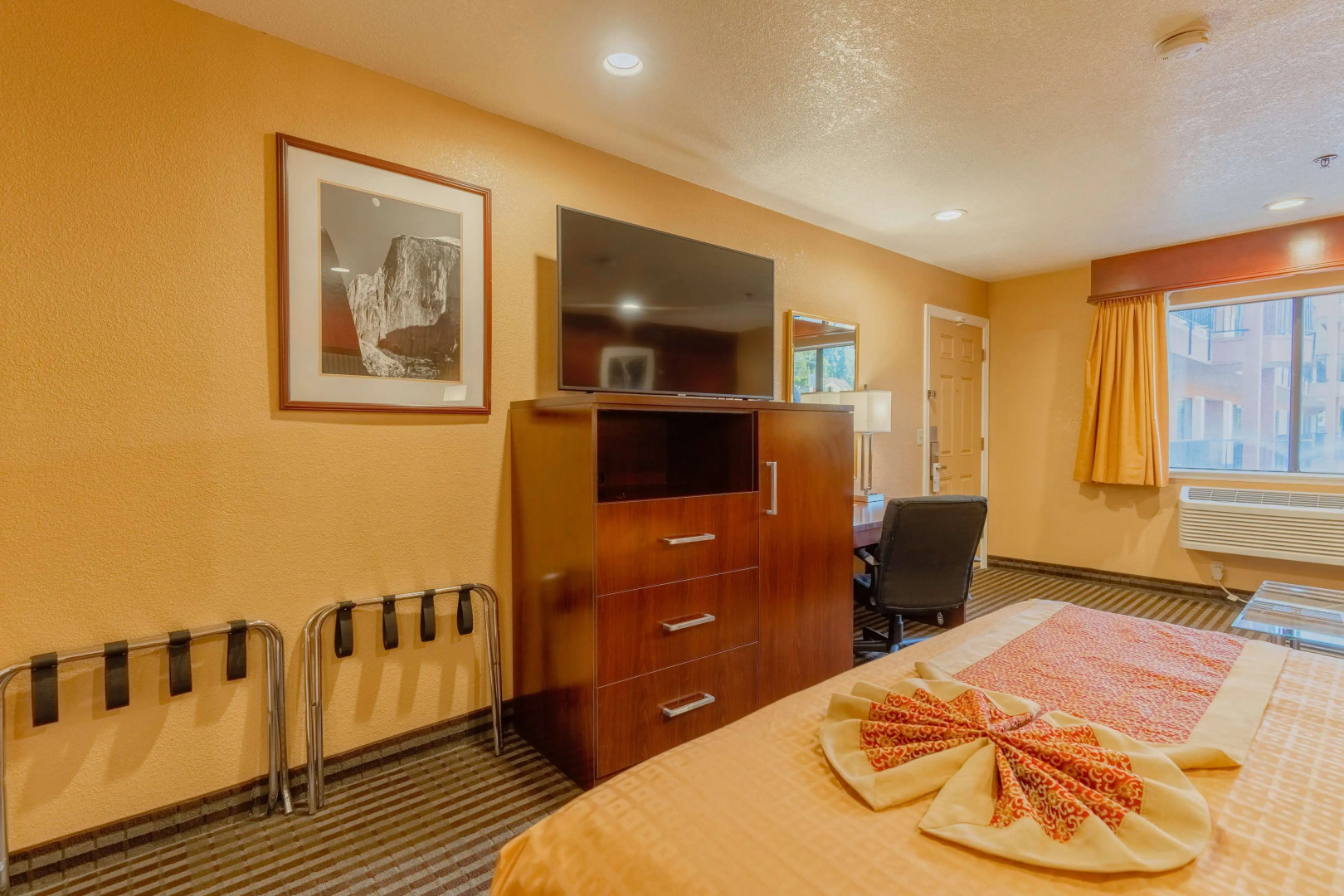 Best Western Plus Yosemite Way Station Motel