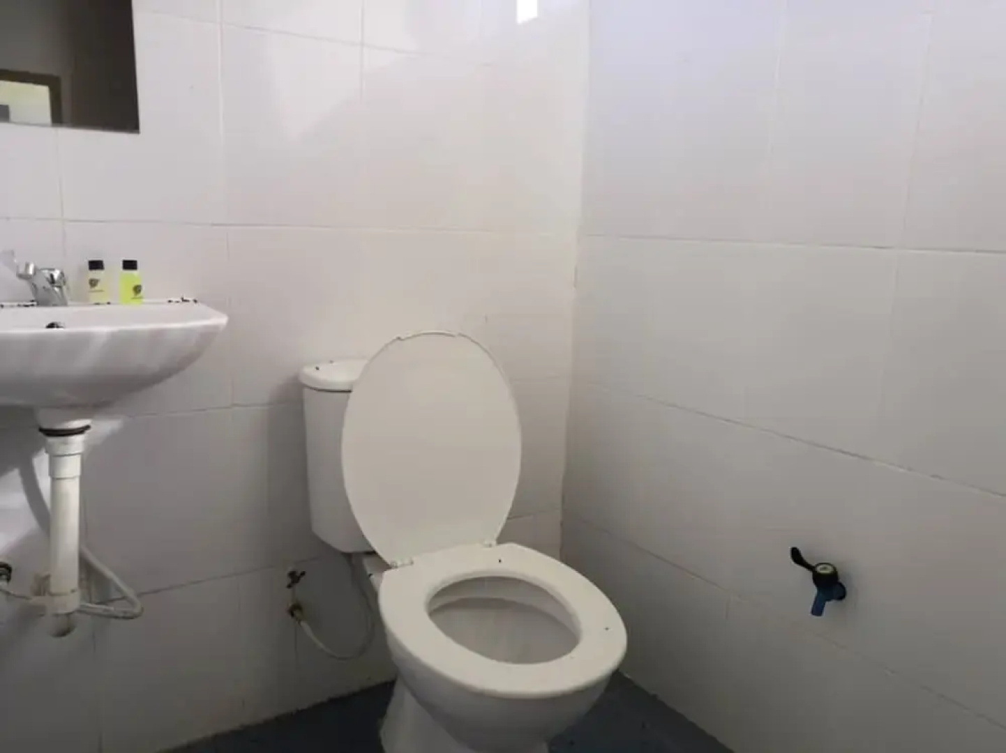 OYO 90131 Zayyan Hotel