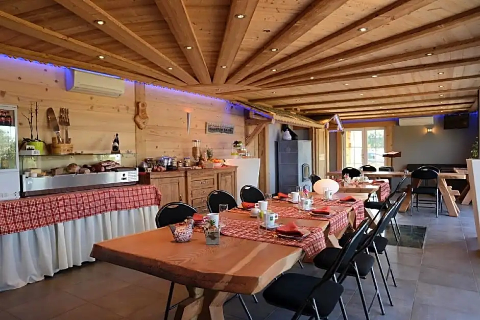 Les Coteaux du Vinave