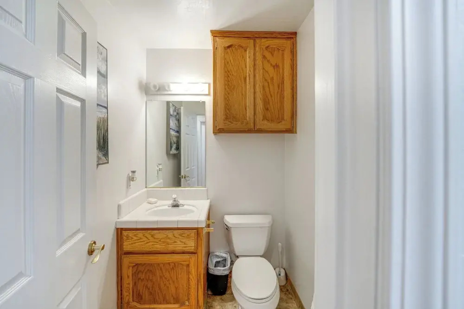 Fun-filled Backyard: Bakersfield Family Haven!