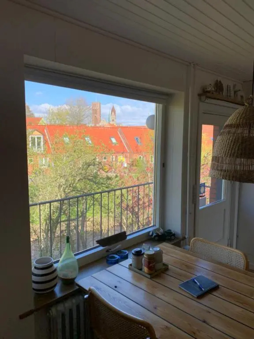 Selvbetjent lejlighed i centrum ved åen