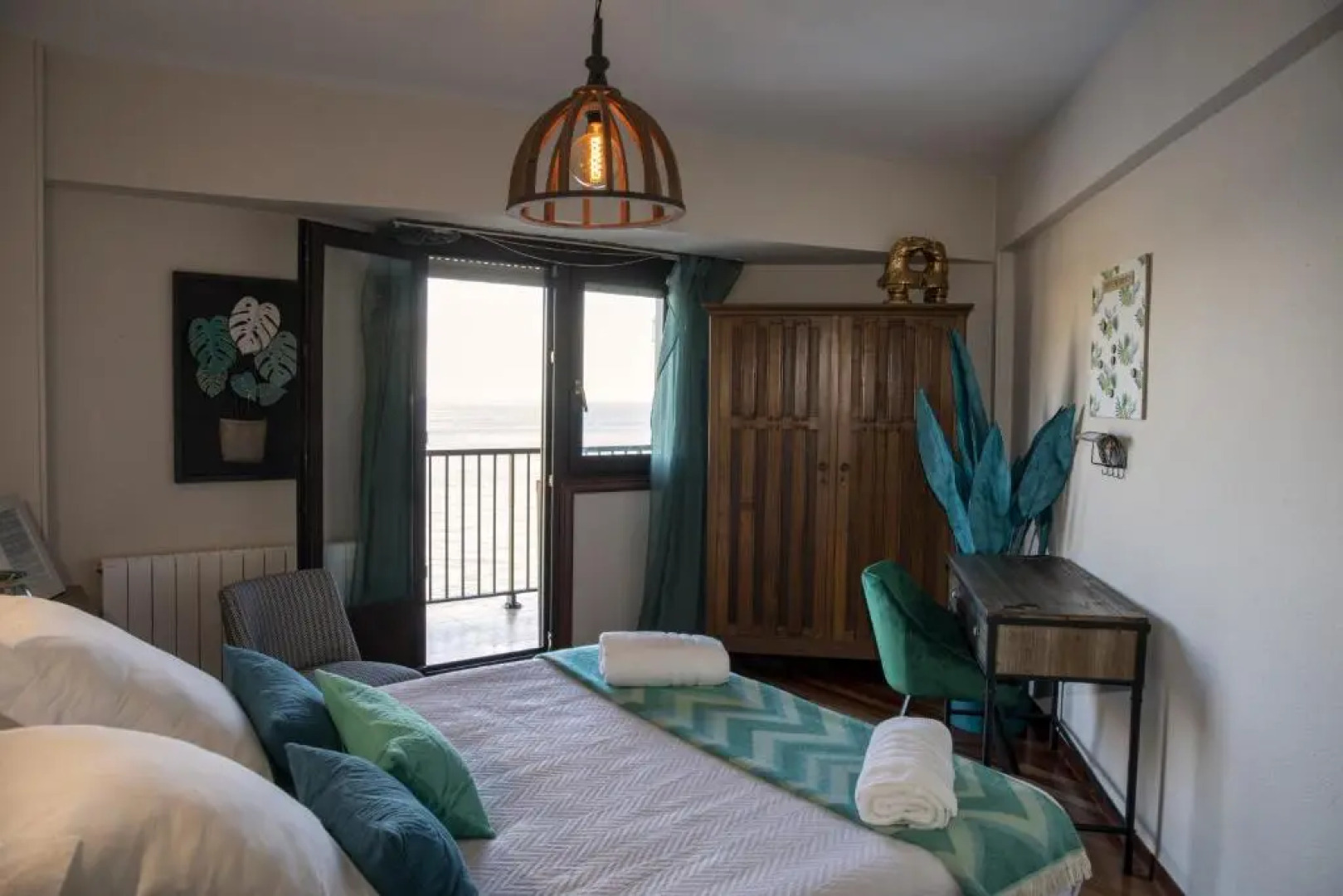 Sea Coast Lekeitio by HomeBilbao