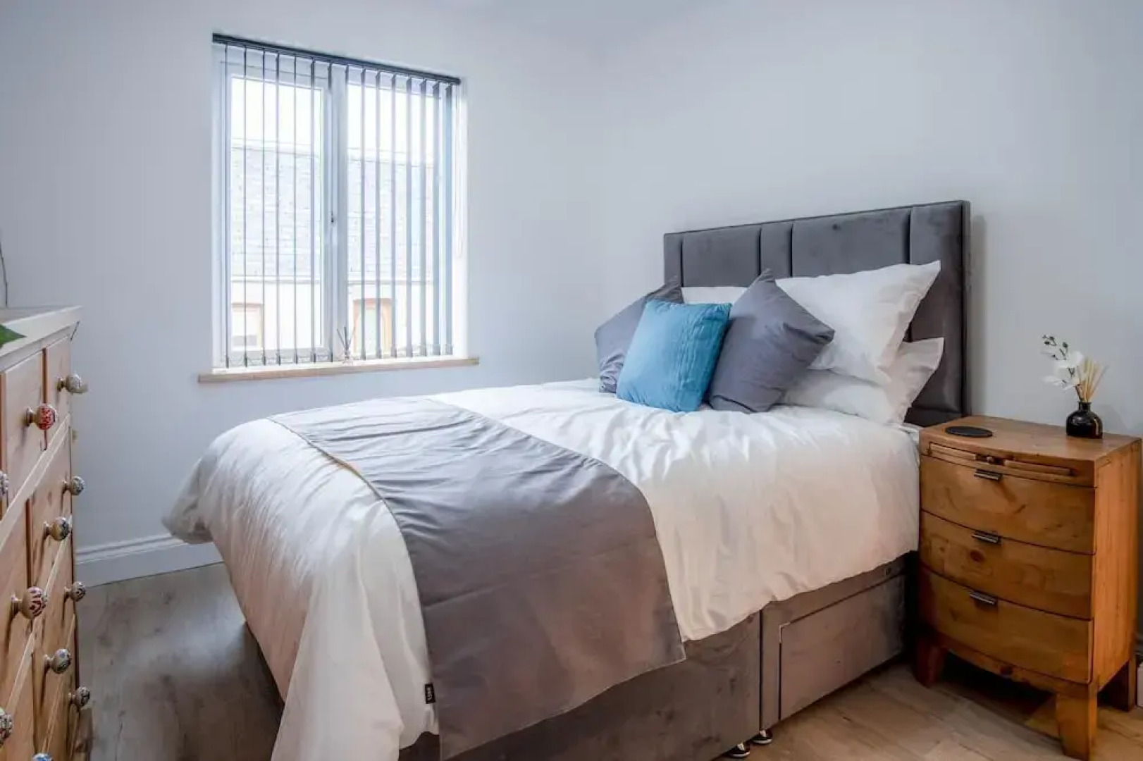 Wiston Street - 2 Bedroom Holiday Home - Pembroke