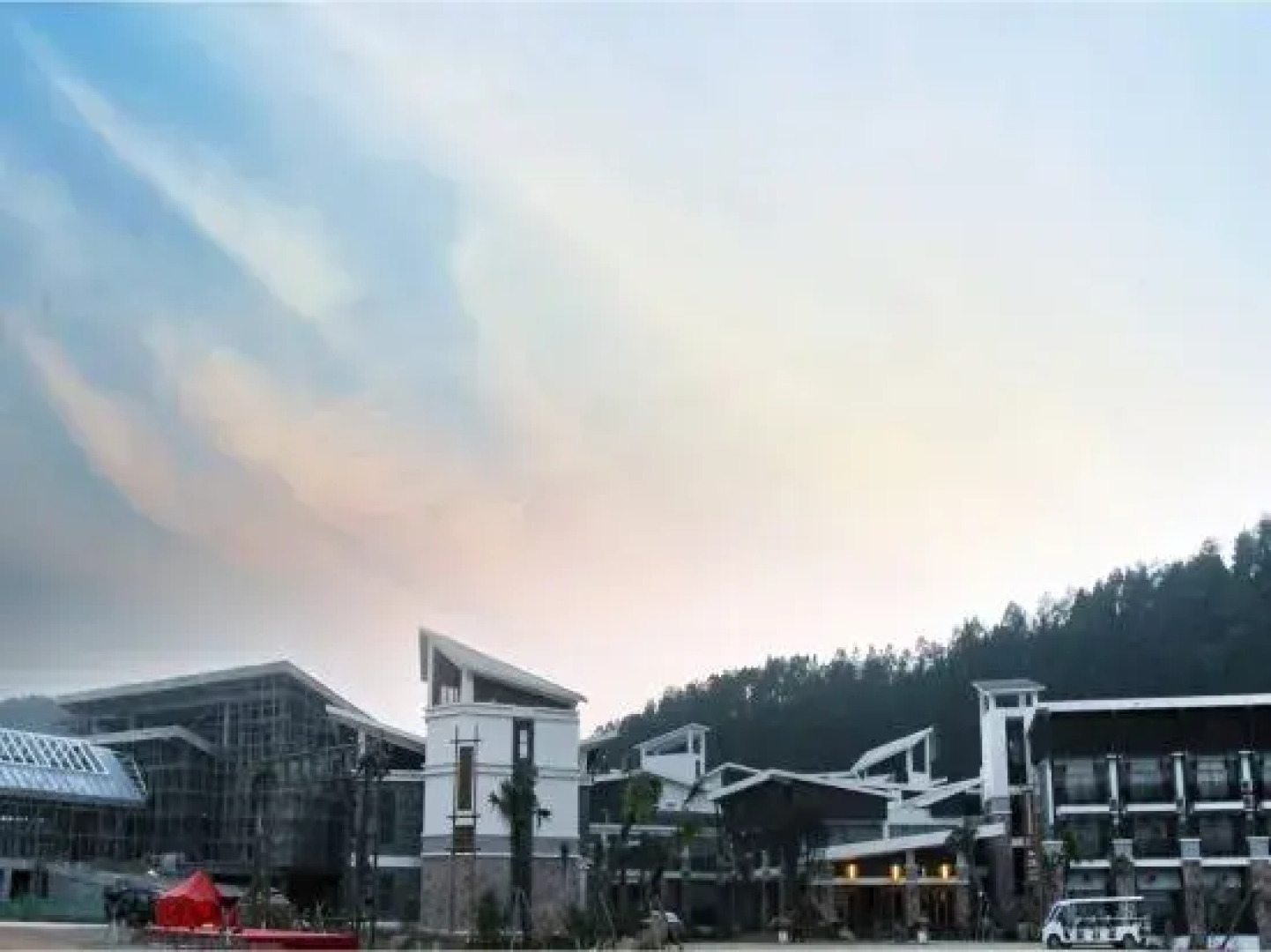 Tianfang Yuetan Hot Spring Resort