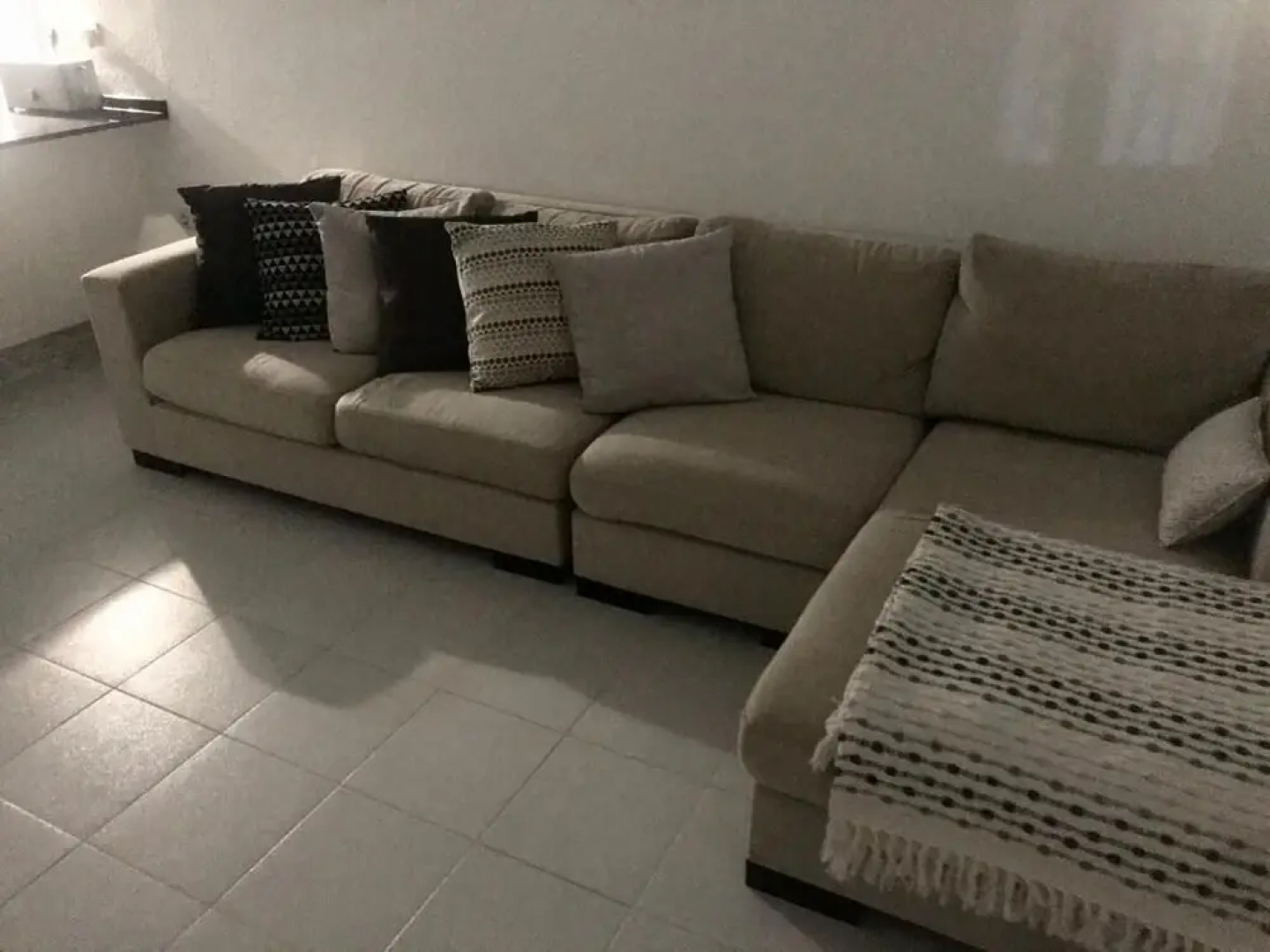 2 Bedroom 1 Bathroom Villa, Wifi, Tv, Short Walk to Beach, Bars and Restaurants