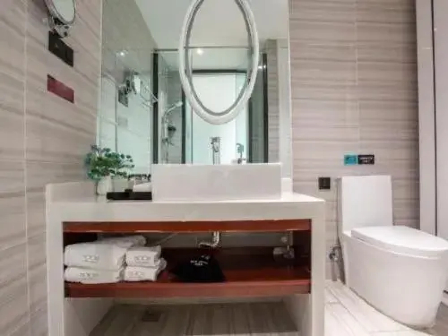 Xana Lite Korla Shihua Avenue Longquehe