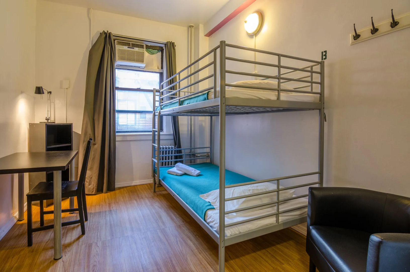 Jazz on the Park Hostel