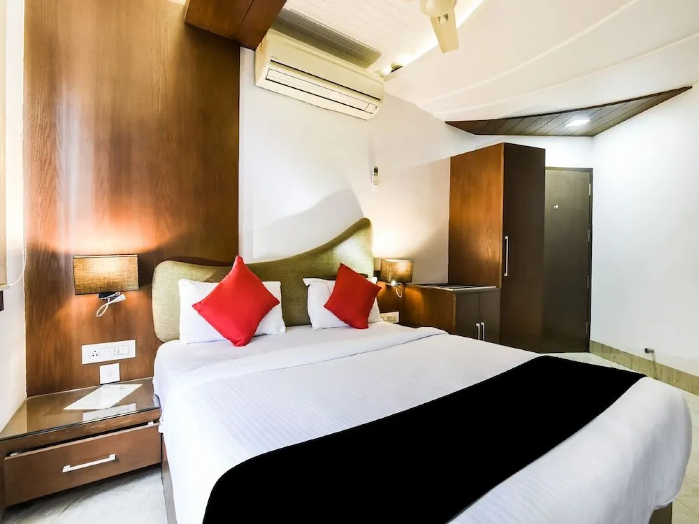 Capital O 30399 Hotel Prime Presidency