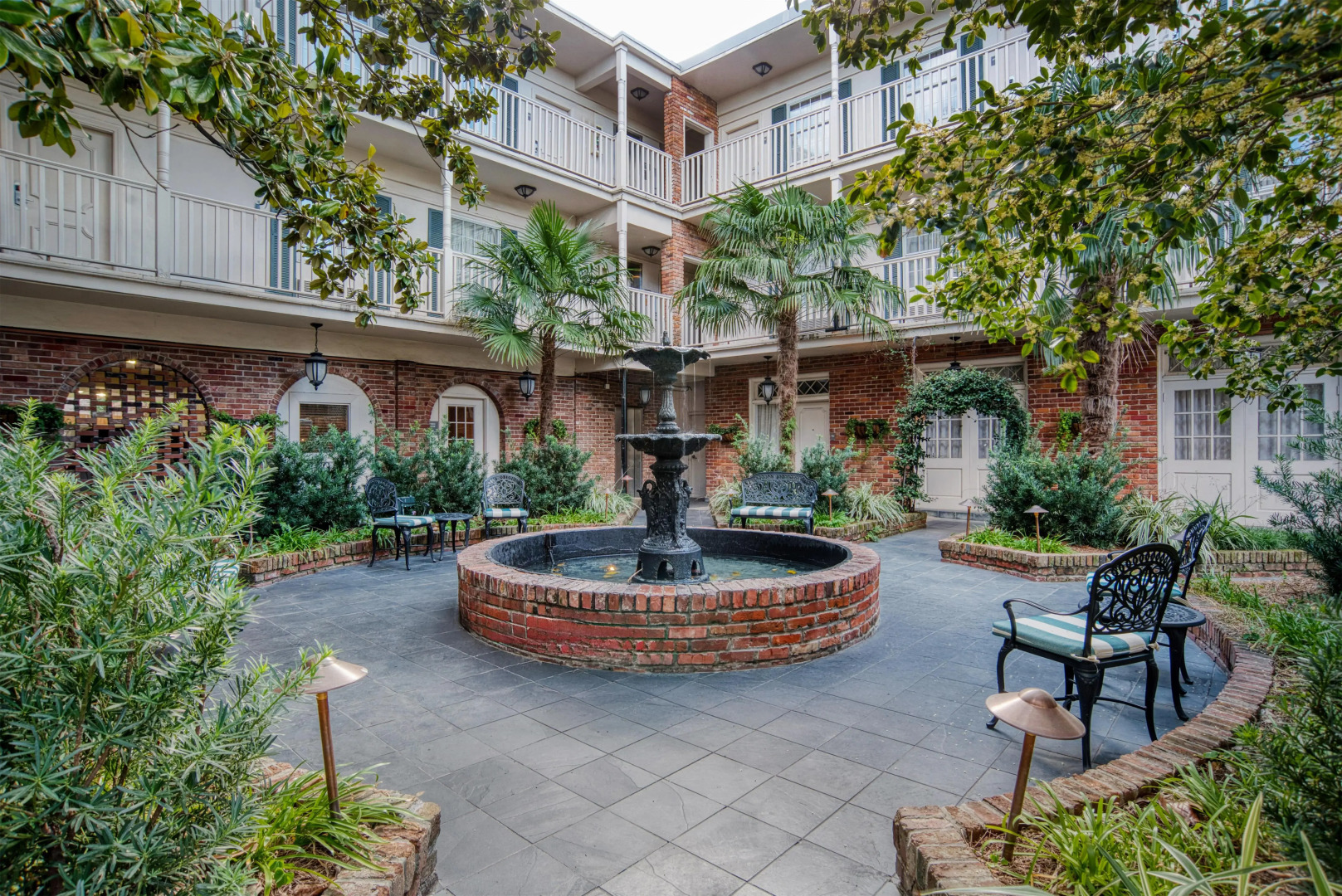 Best Western Plus French Quarter Courtyard Hotel