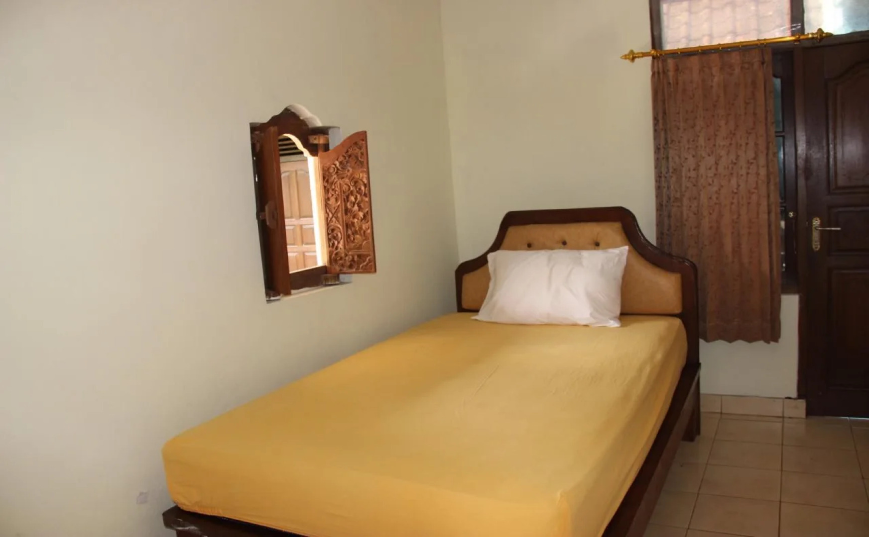 Dayu Alit Budakeling