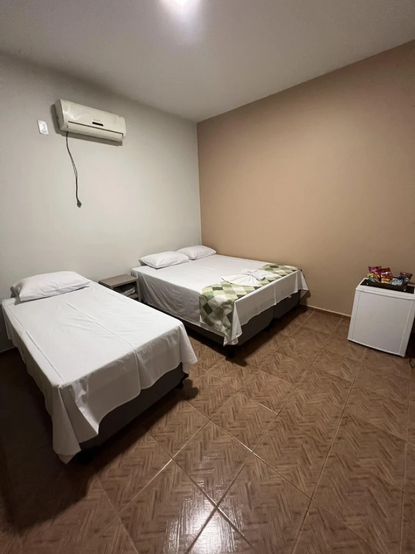 Hotel Paraiso - Fácil acesso as faculdades e FarmShow